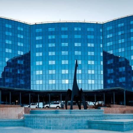 River Palace Hotel Atyraū Екстериор снимка