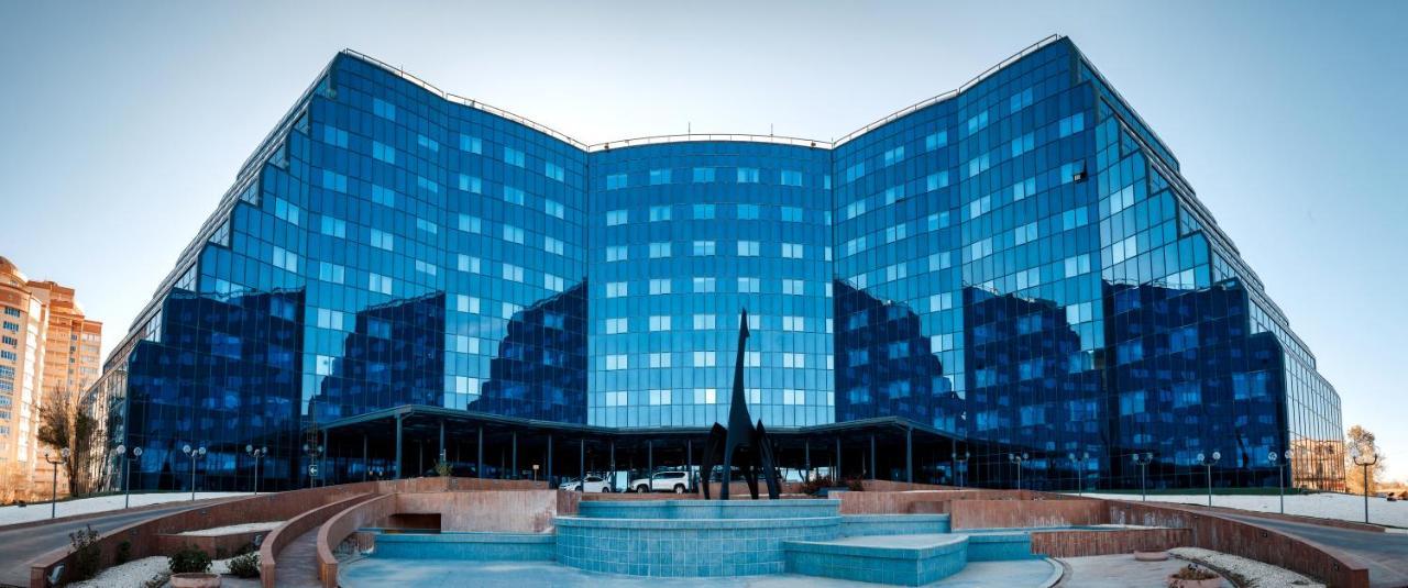 River Palace Hotel Atyraū Екстериор снимка